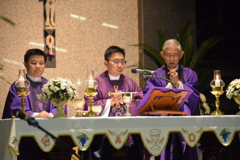 พิธีมิสซาบูชาขอบพระคุณในโอกาสวันระลึกถึงผู้ล่วงลับ